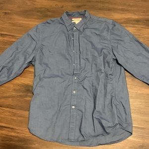 Good threads XL button down